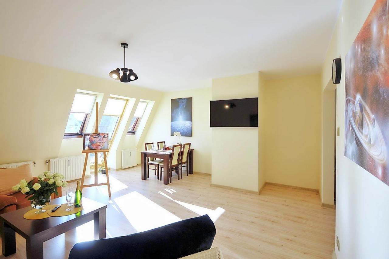 50 M Do Plazy Thobruk Apartamenty Piekna Dama Z Kolobrzegu Exterior foto