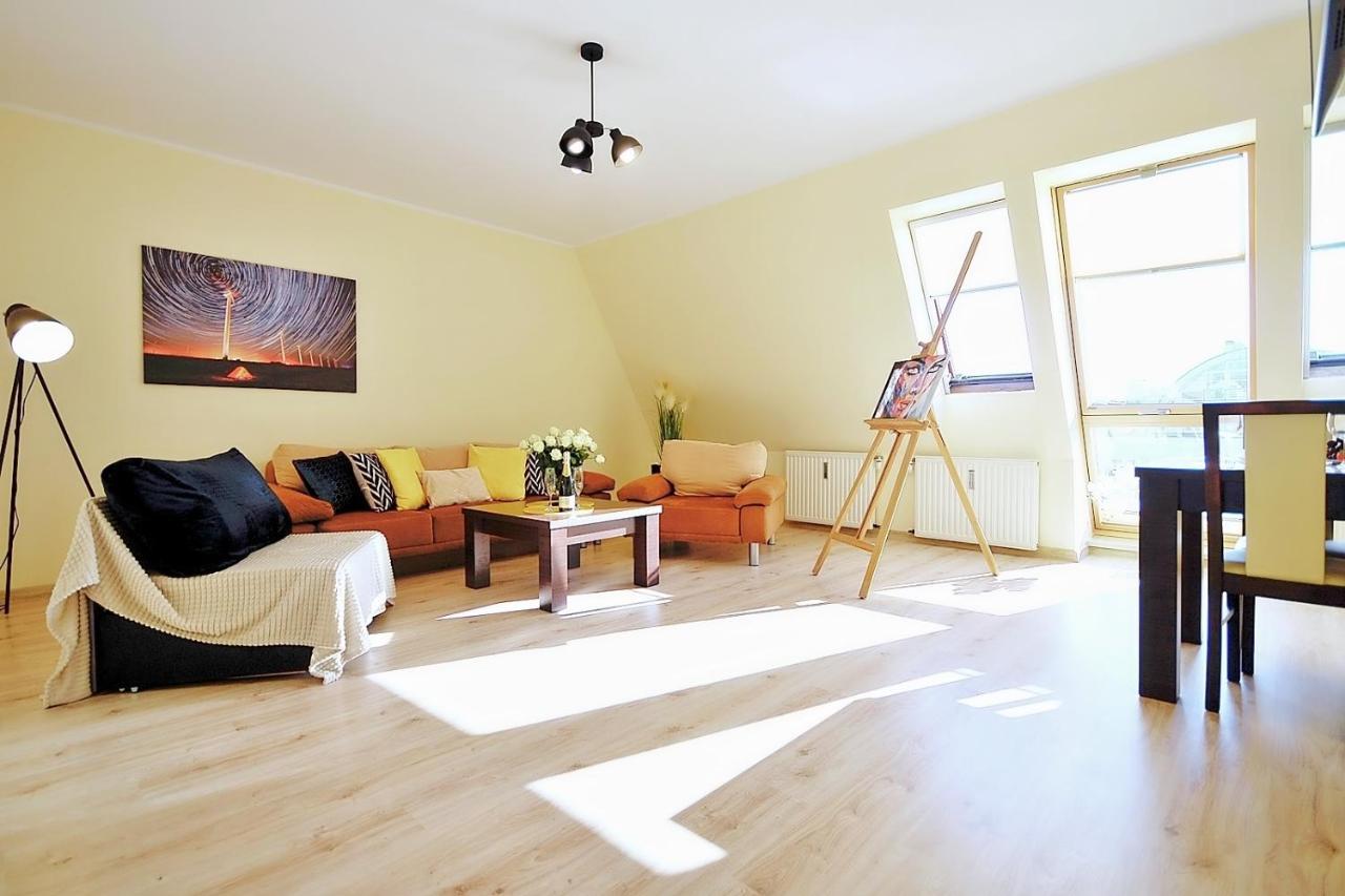 50 M Do Plazy Thobruk Apartamenty Piekna Dama Z Kolobrzegu Exterior foto